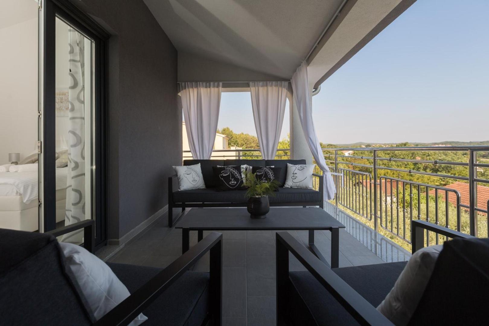 Villa Grey Fuskulin