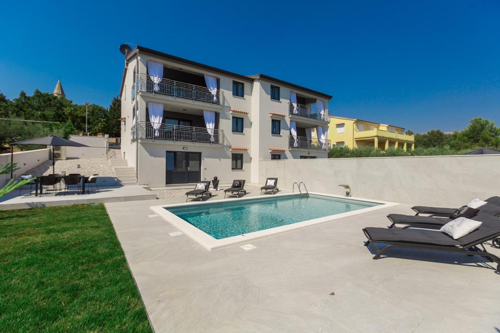 Villa Grey Fuskulin *