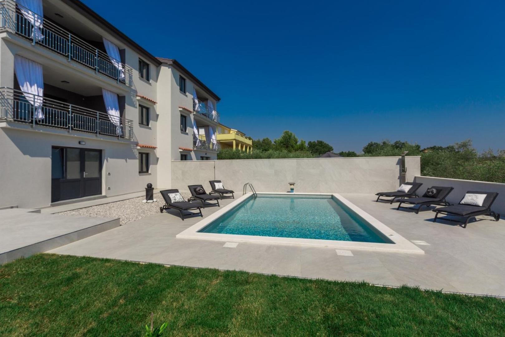 Villa Grey Fuskulin *
